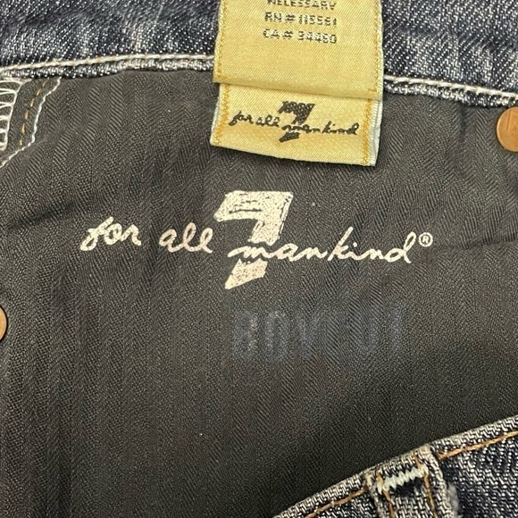 NEW 7 FAM Boycut Distressed Denim Skirt Size 27 - Picture 5 of 6